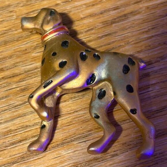 2" Gold Dalmation Pin - Picture 1 of 1